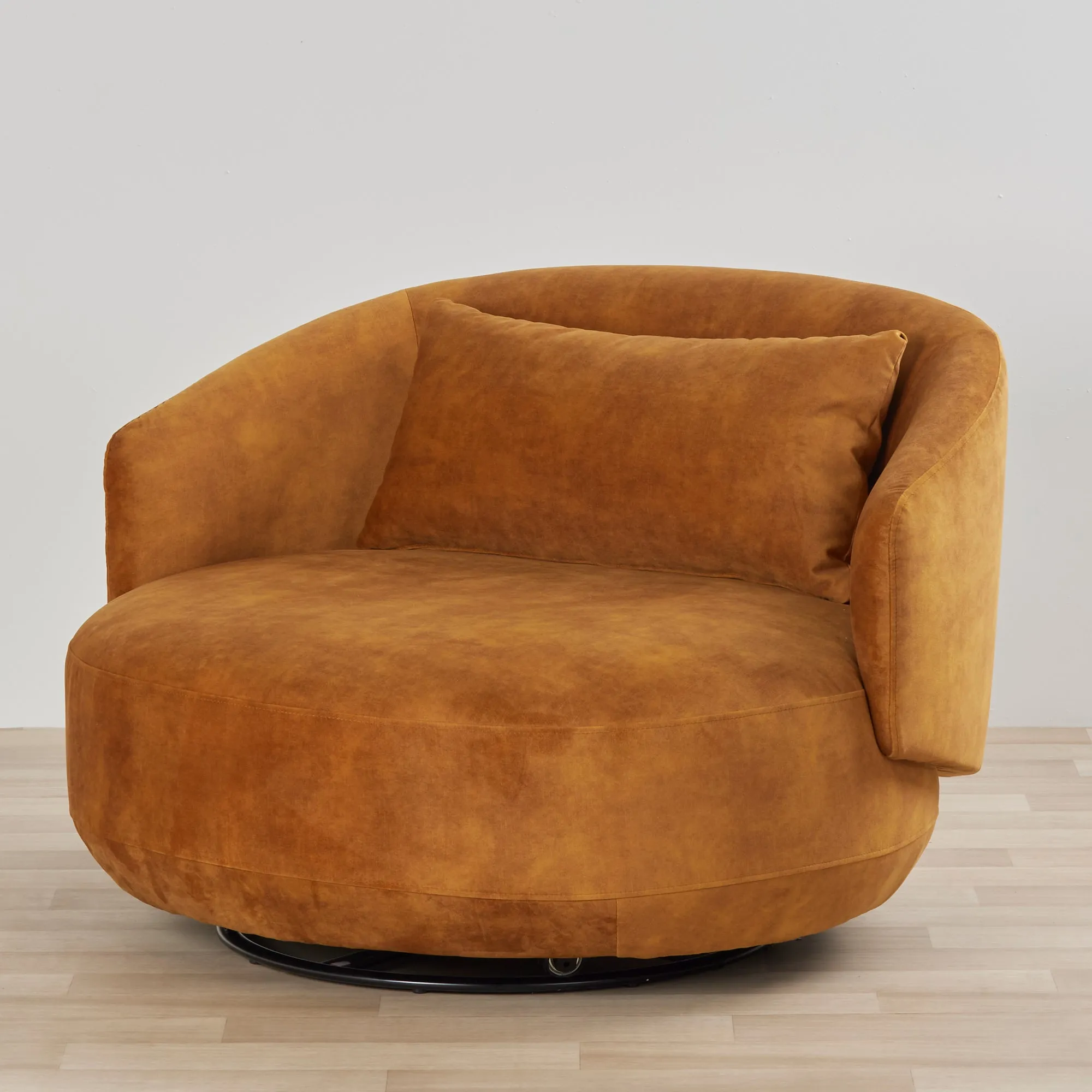 Lunar Swivel Chair -Old Gold