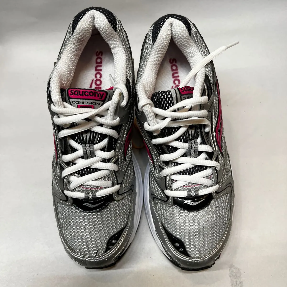 Saucony •Cohesion 5• Running Shoe • Silver/Black/Pink • 7 Wide - Preowned