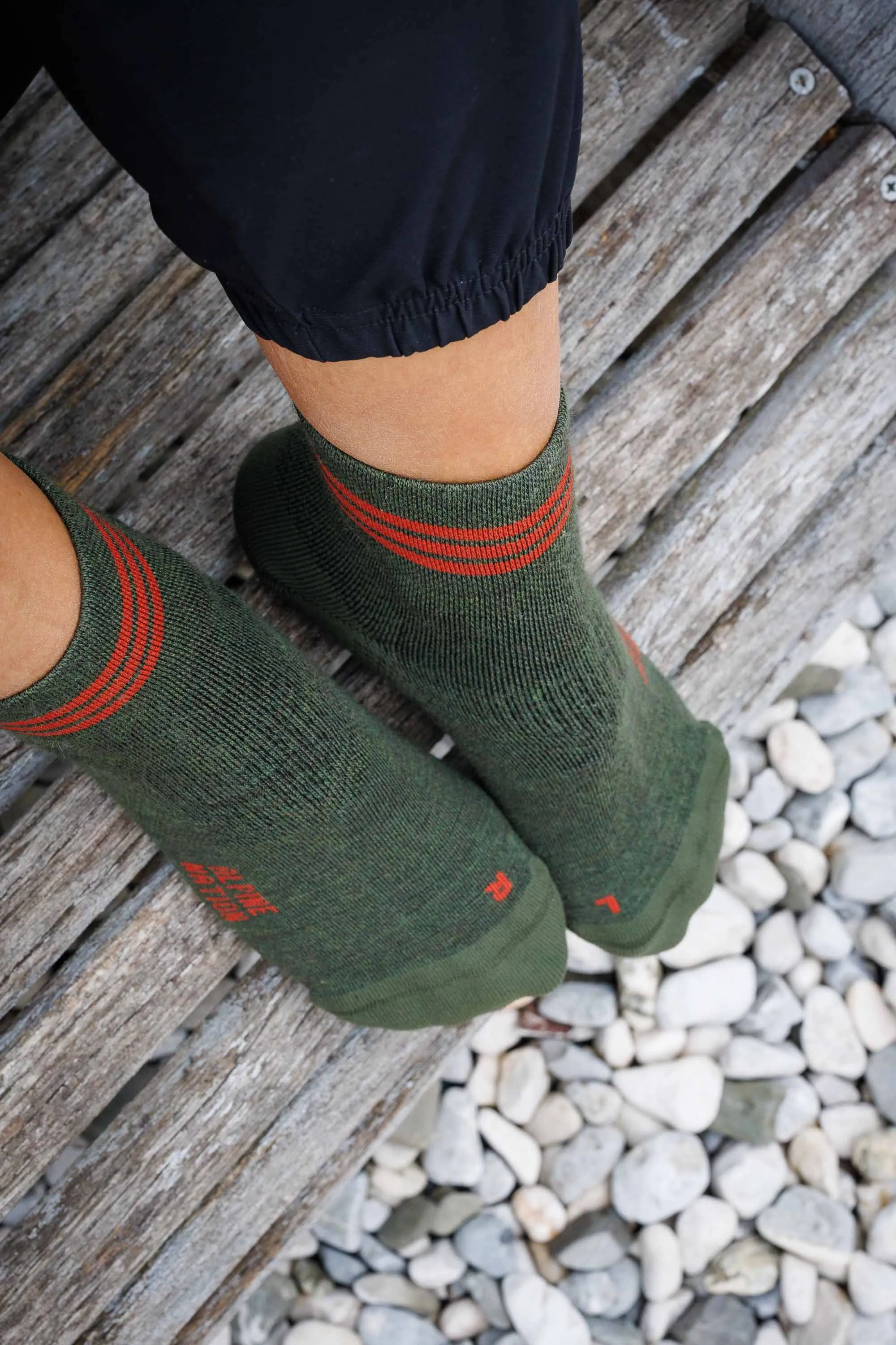 Seceda Light Merino Mid Crew Socks Retro Green